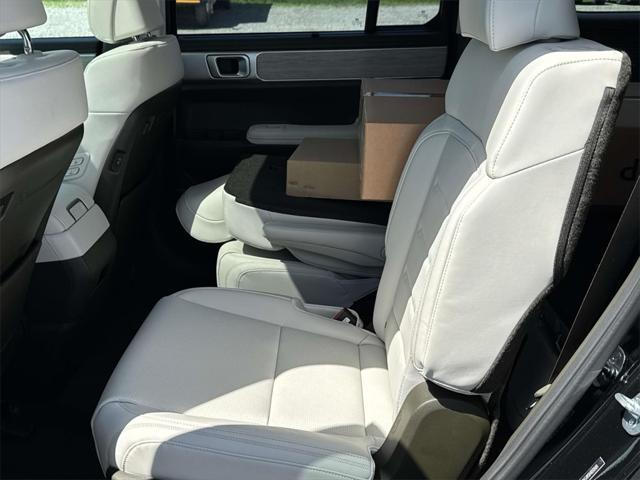 new 2025 Hyundai SANTA FE HEV car, priced at $51,315