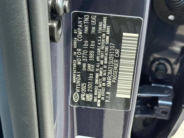 new 2025 Hyundai Venue car, priced at $25,485