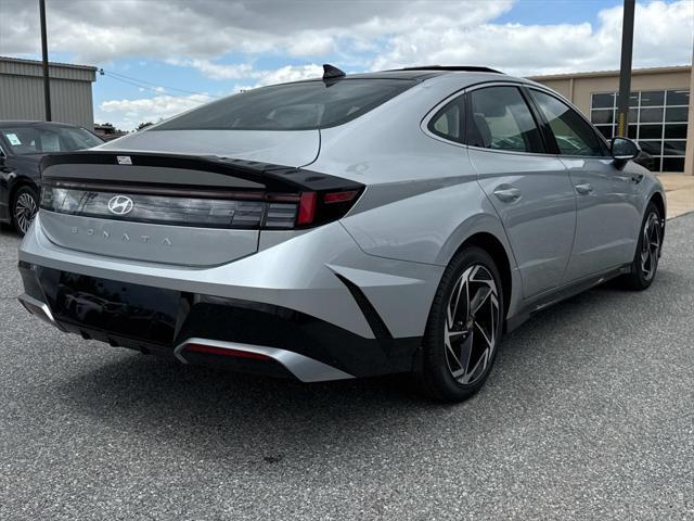 new 2025 Hyundai Sonata car, priced at $33,048