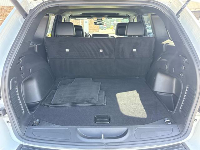 used 2022 Jeep Grand Cherokee car, priced at $30,765