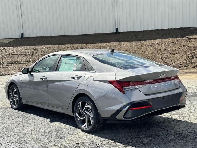 new 2025 Hyundai Elantra car, priced at $27,265