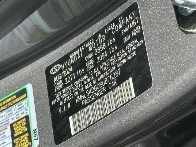new 2025 Hyundai Elantra car, priced at $27,265
