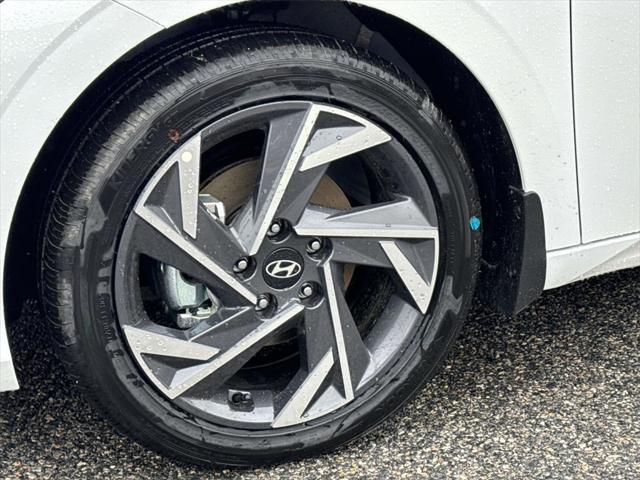 new 2025 Hyundai Elantra car, priced at $31,555