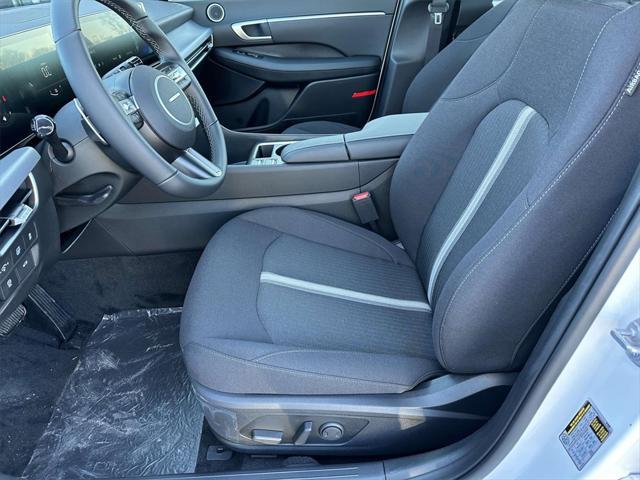 new 2025 Hyundai Sonata Hybrid car, priced at $33,393