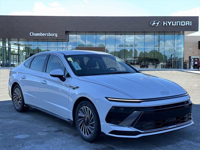 new 2025 Hyundai Sonata Hybrid car, priced at $33,393