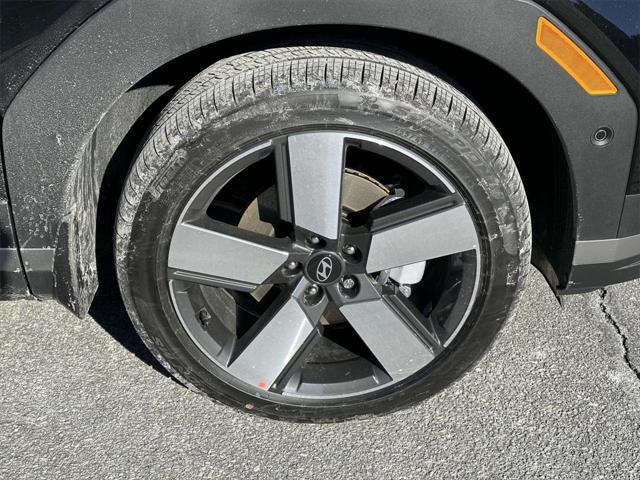 new 2025 Hyundai Santa Fe car, priced at $48,120