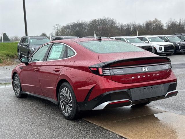 new 2025 Hyundai Sonata Hybrid car, priced at $33,425