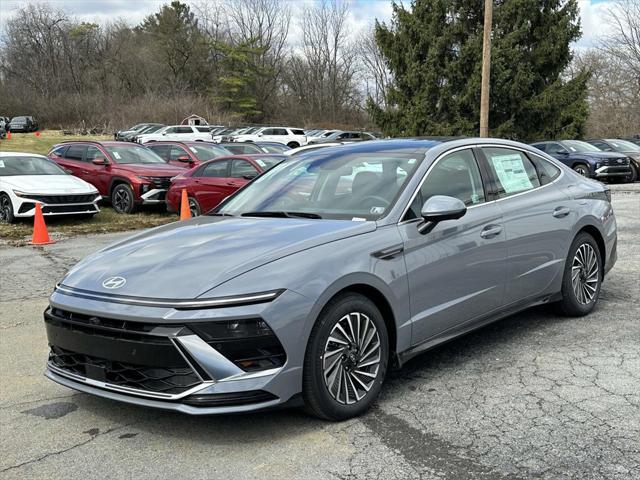 new 2025 Hyundai Sonata Hybrid car, priced at $39,385