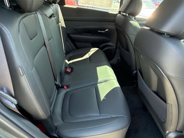 new 2025 Hyundai TUCSON Hybrid car, priced at $38,340