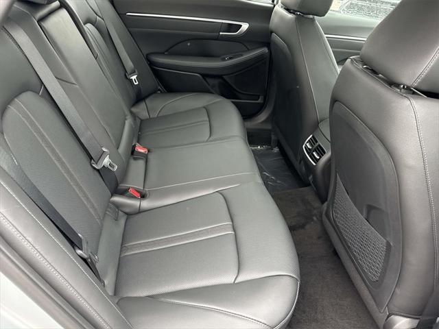 new 2025 Hyundai Sonata Hybrid car, priced at $39,375