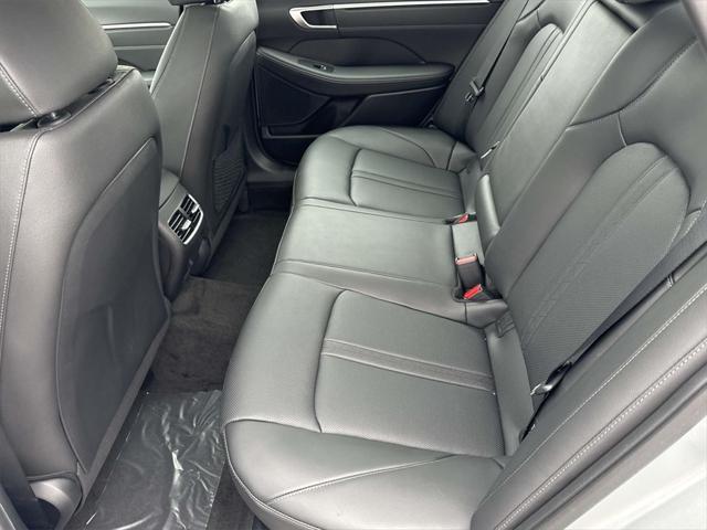 new 2025 Hyundai Sonata Hybrid car, priced at $39,375