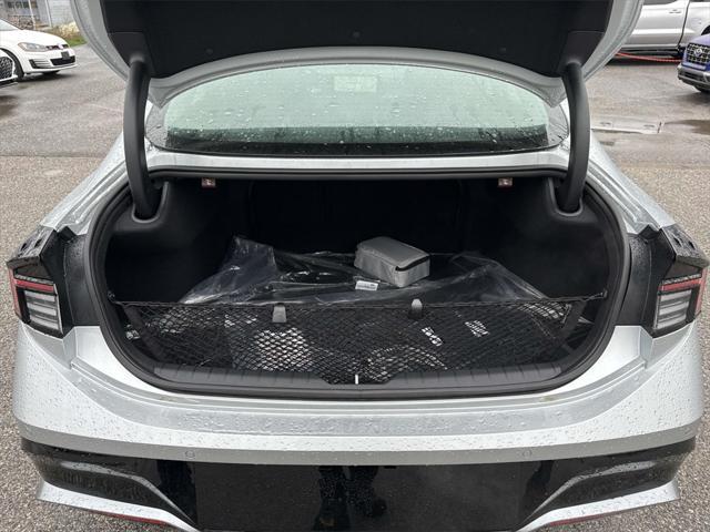 new 2025 Hyundai Sonata Hybrid car, priced at $39,375