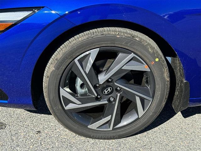 new 2025 Hyundai Elantra car, priced at $27,265
