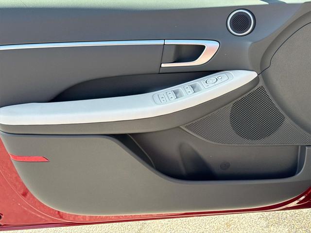 new 2025 Hyundai Sonata car, priced at $31,850
