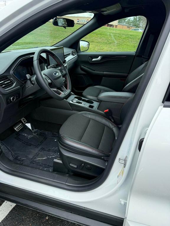 used 2024 Ford Escape car, priced at $27,250