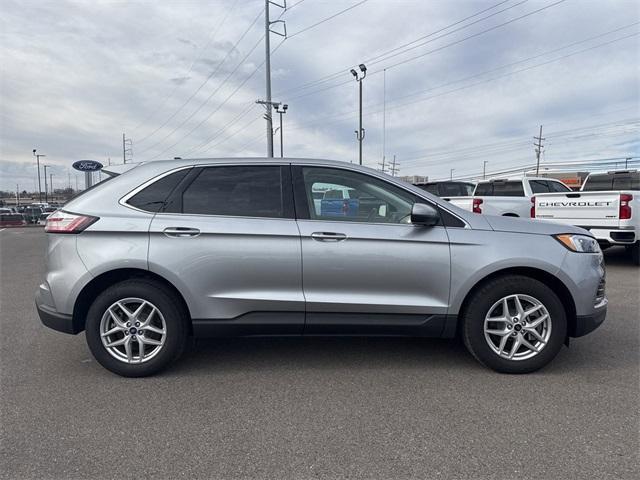 used 2024 Ford Edge car, priced at $29,975