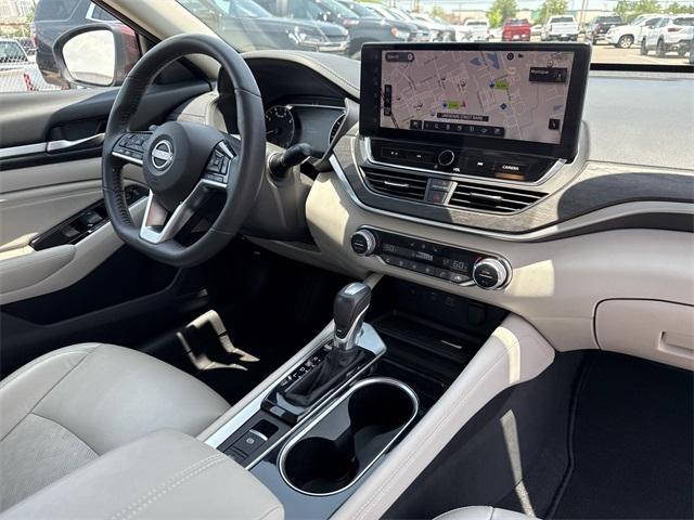 used 2023 Nissan Altima car, priced at $24,000