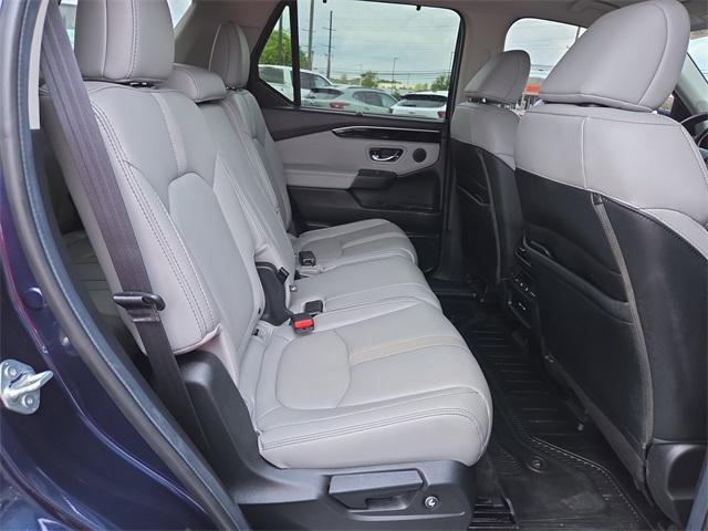 used 2025 Honda Pilot car, priced at $41,950