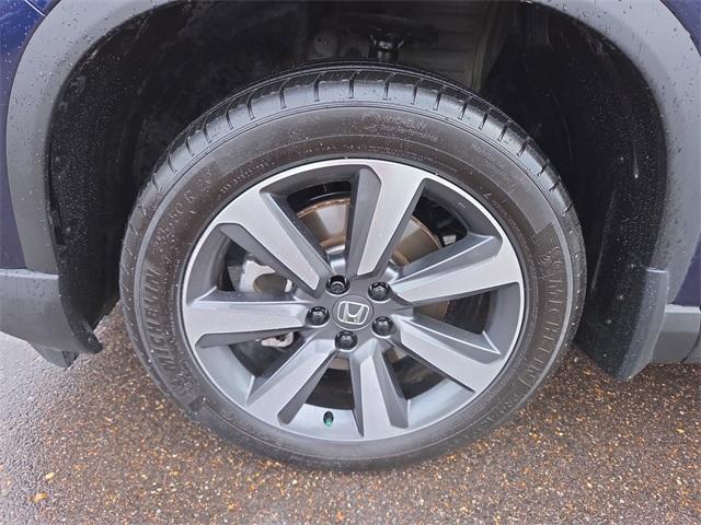 used 2025 Honda Pilot car, priced at $41,950