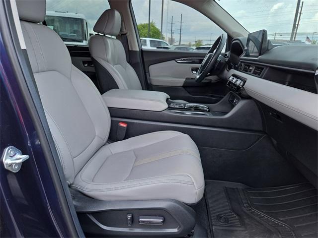 used 2025 Honda Pilot car, priced at $41,950