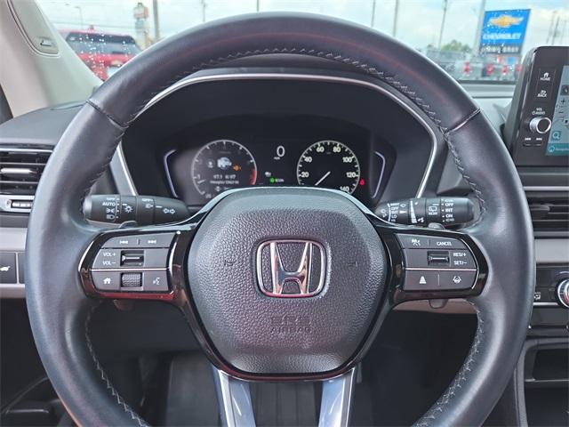 used 2025 Honda Pilot car, priced at $41,950