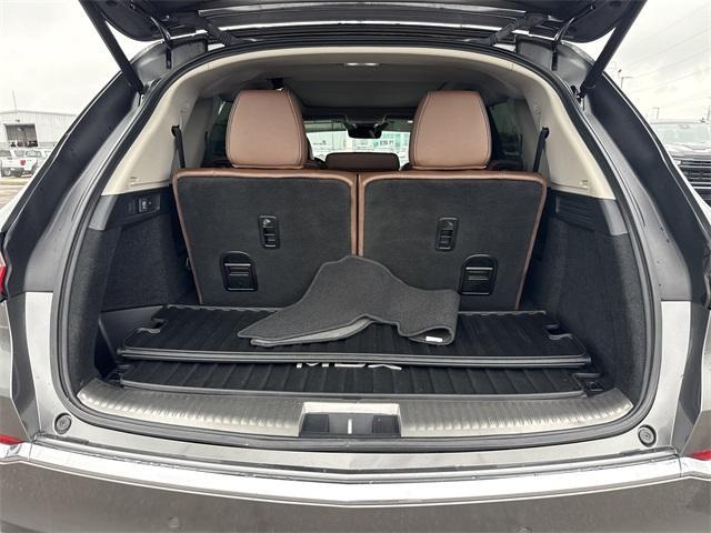 used 2022 Acura MDX car, priced at $41,500