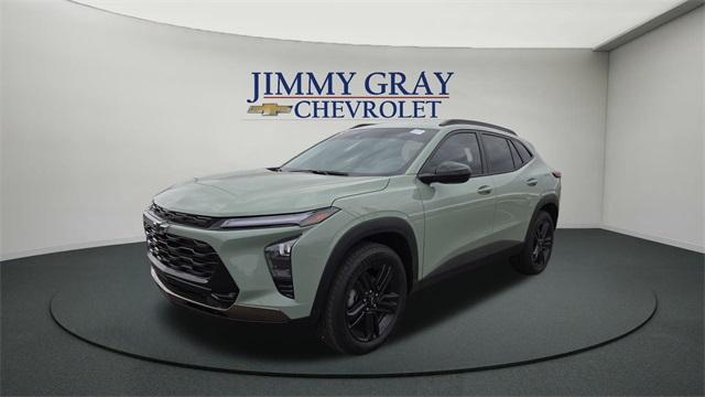 used 2025 Chevrolet Trax car, priced at $25,250