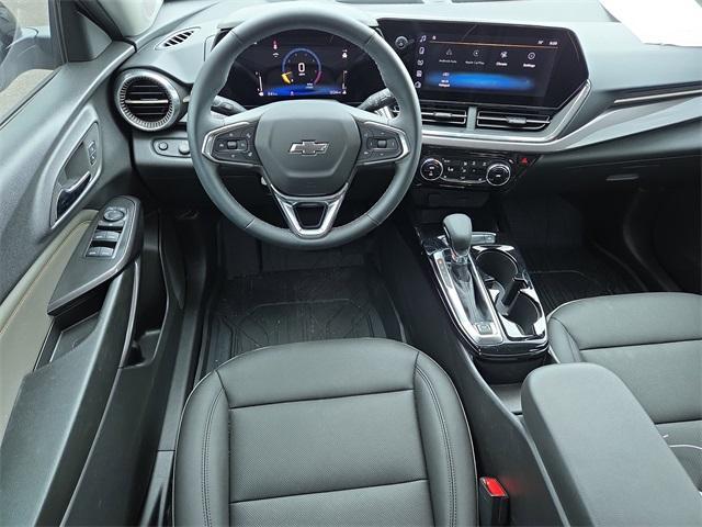 used 2025 Chevrolet Trax car, priced at $25,250