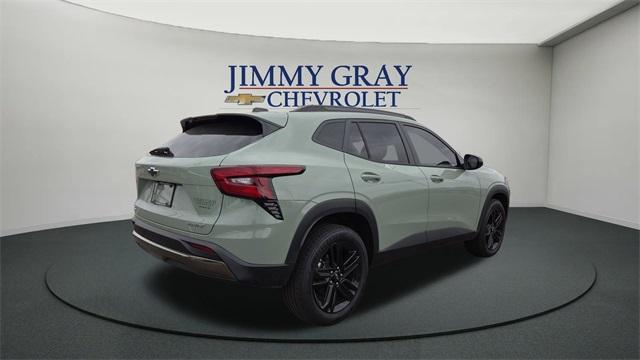 used 2025 Chevrolet Trax car, priced at $25,250