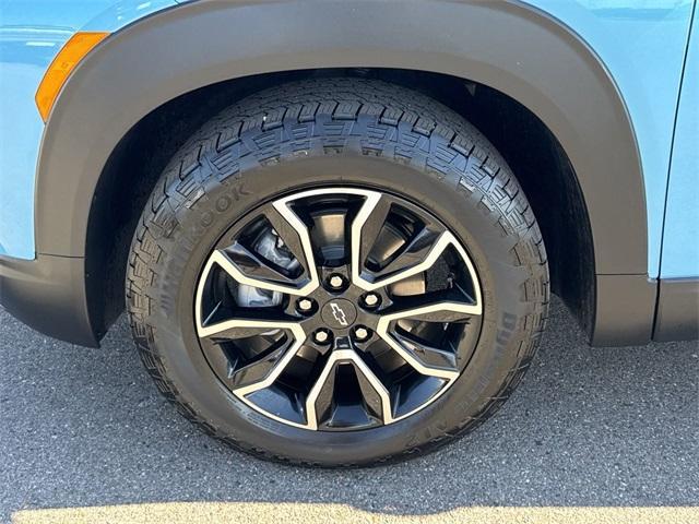 new 2025 Chevrolet TrailBlazer car, priced at $30,155