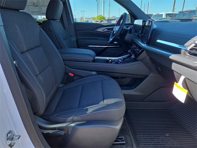 new 2026 Chevrolet Traverse car, priced at $42,956