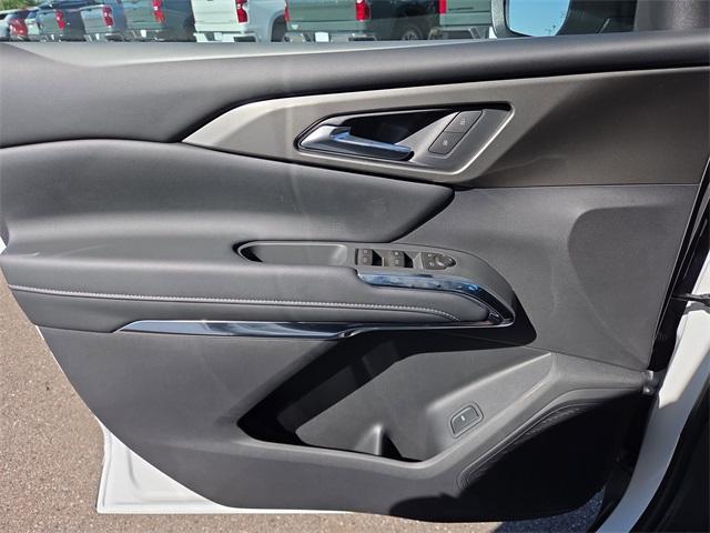 new 2026 Chevrolet Traverse car, priced at $42,956