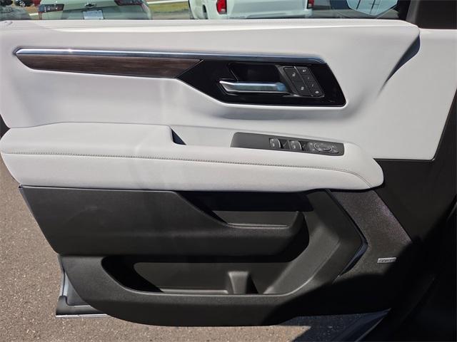 new 2025 Chevrolet Tahoe car, priced at $73,975