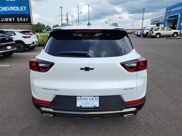 new 2025 Chevrolet TrailBlazer car, priced at $31,425