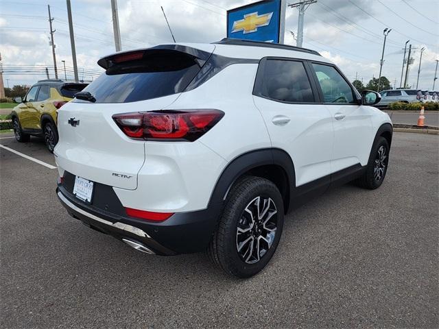 new 2025 Chevrolet TrailBlazer car, priced at $31,425