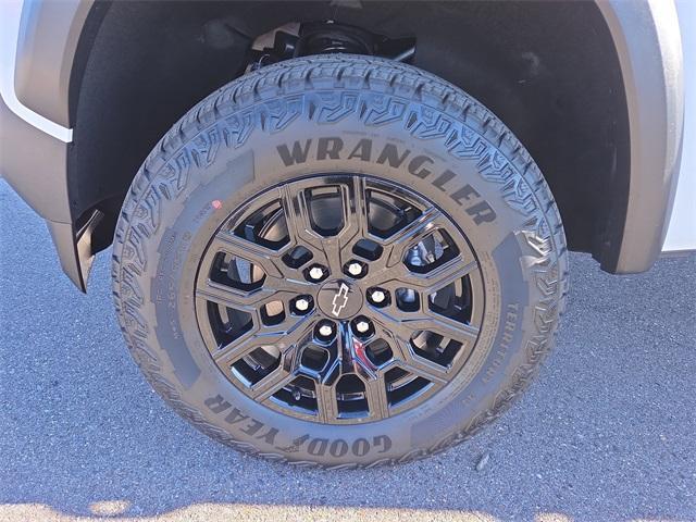 new 2026 Chevrolet Colorado car, priced at $41,089