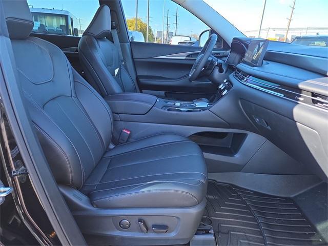 used 2025 INFINITI QX60 car, priced at $45,500