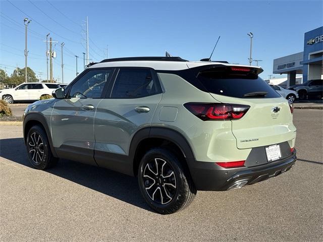 new 2025 Chevrolet TrailBlazer car, priced at $31,190