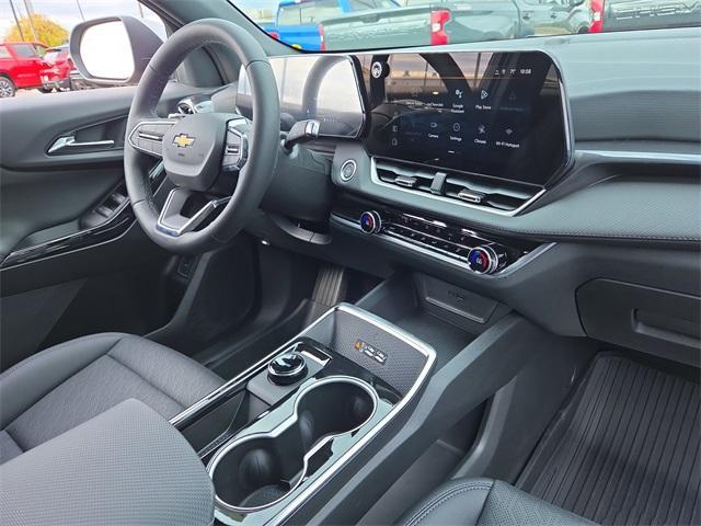 new 2026 Chevrolet Equinox car, priced at $31,879