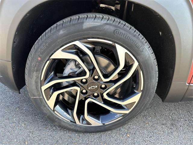 new 2025 Chevrolet TrailBlazer car, priced at $32,450