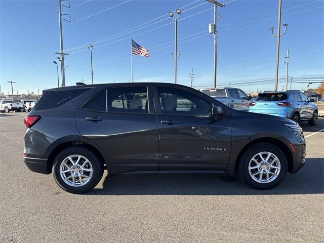 used 2022 Chevrolet Equinox car, priced at $20,250