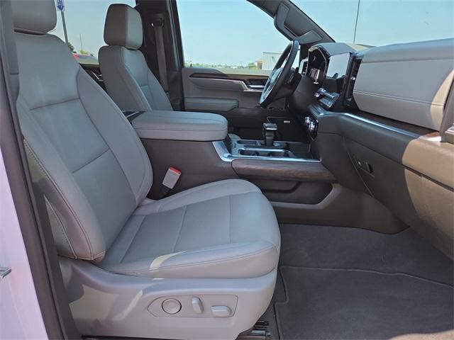 used 2023 GMC Sierra 1500 car, priced at $43,000