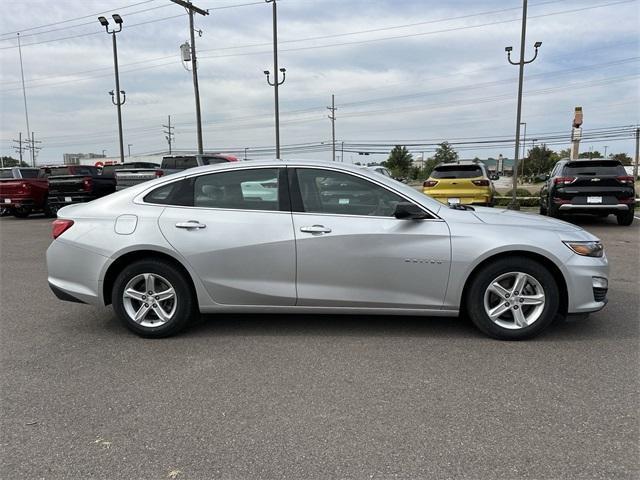 used 2020 Chevrolet Malibu car, priced at $13,900