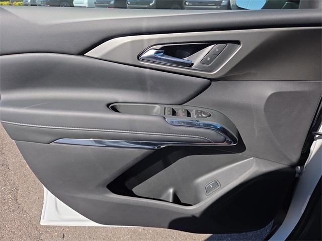 new 2026 Chevrolet Traverse car, priced at $41,823