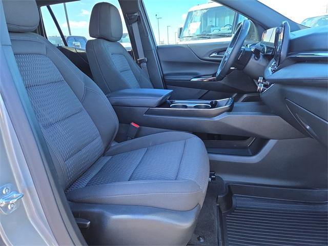 used 2025 Chevrolet Equinox car, priced at $26,900