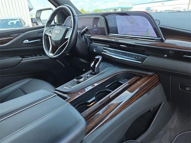 used 2023 Cadillac Escalade ESV car, priced at $59,000