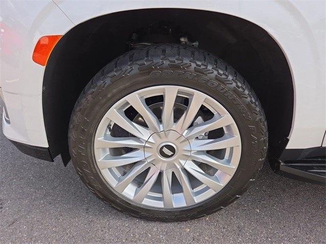 used 2023 Cadillac Escalade ESV car, priced at $59,000