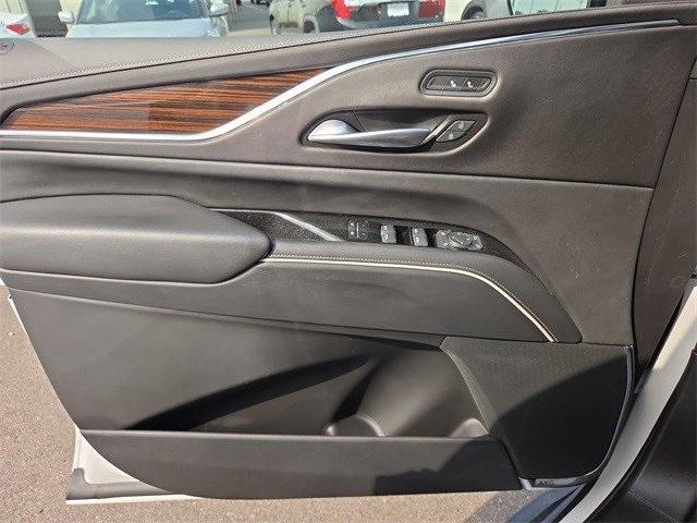 used 2023 Cadillac Escalade ESV car, priced at $59,000