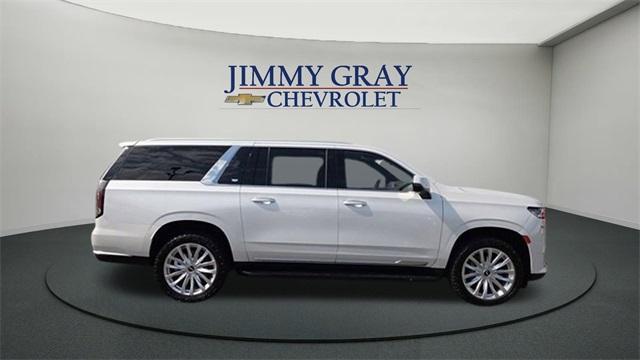 used 2023 Cadillac Escalade ESV car, priced at $59,000