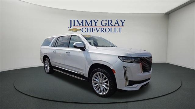 used 2023 Cadillac Escalade ESV car, priced at $59,000